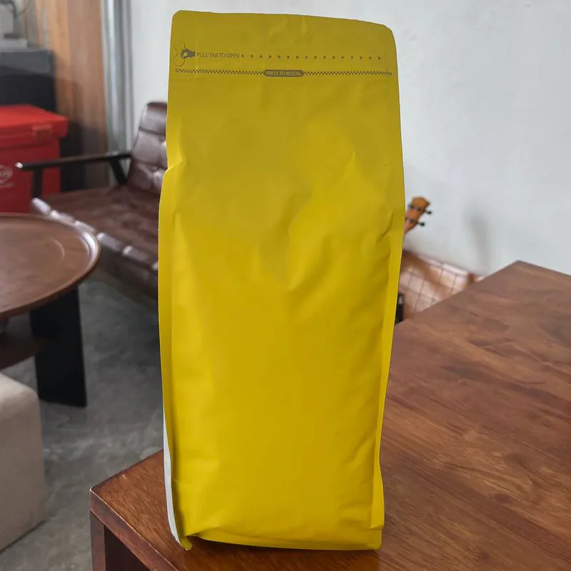 គ្រាប់កាហ្វេ​ Arabica Brazil+Columbia